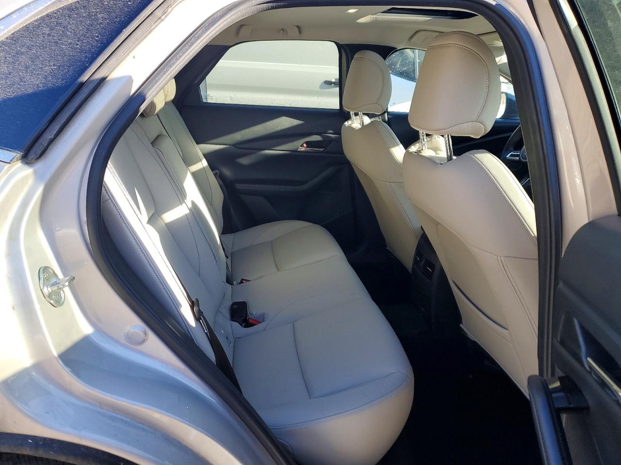 2022 Mazda Cx30 VIN 3MVDMBAY4NM428422 photo 11