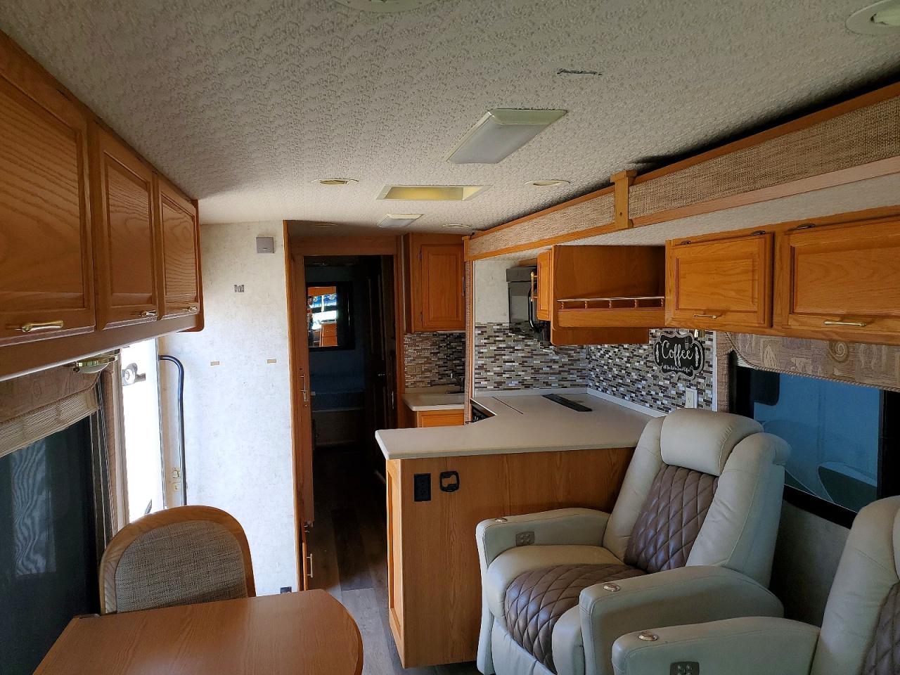 2004 WORKHORSE All other VIN 5B4MP67G643381690 photo 5