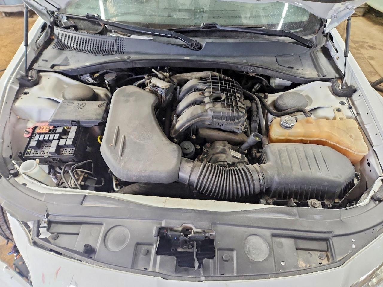 2011 Chrysler 300 VIN 2C3CA5CG6BH559345 photo 11