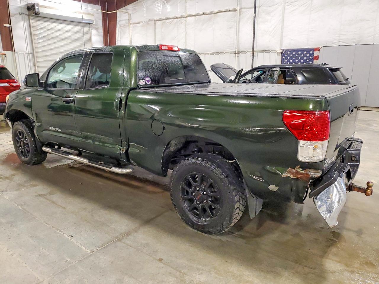2013 Toyota Tundra VIN 5TFUW5F19DX276042 photo 2