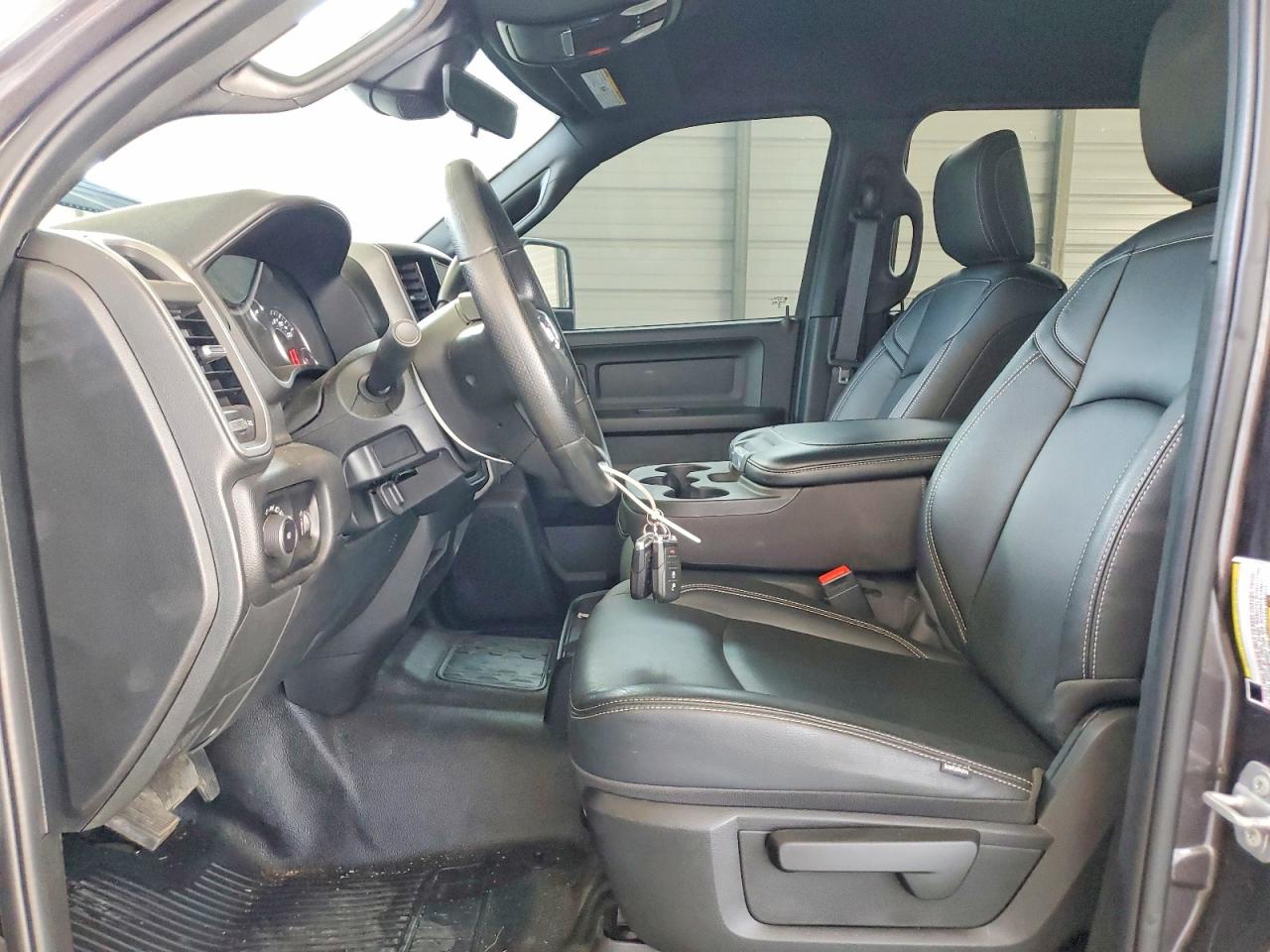 2025 Ram 3500 VIN 3C7WRTCL2SG517356 photo 7