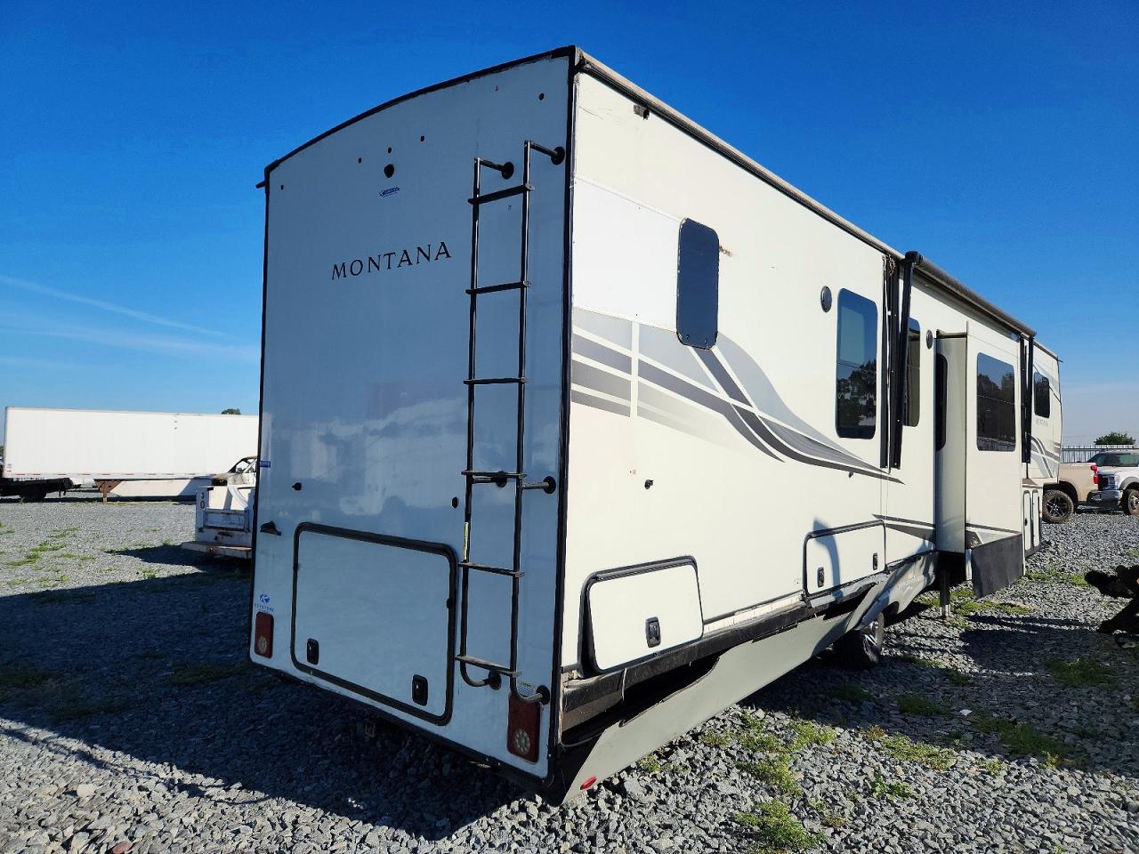 2022 KEYSTONE Montana VIN 4YDFM0T28N4703192 photo 4