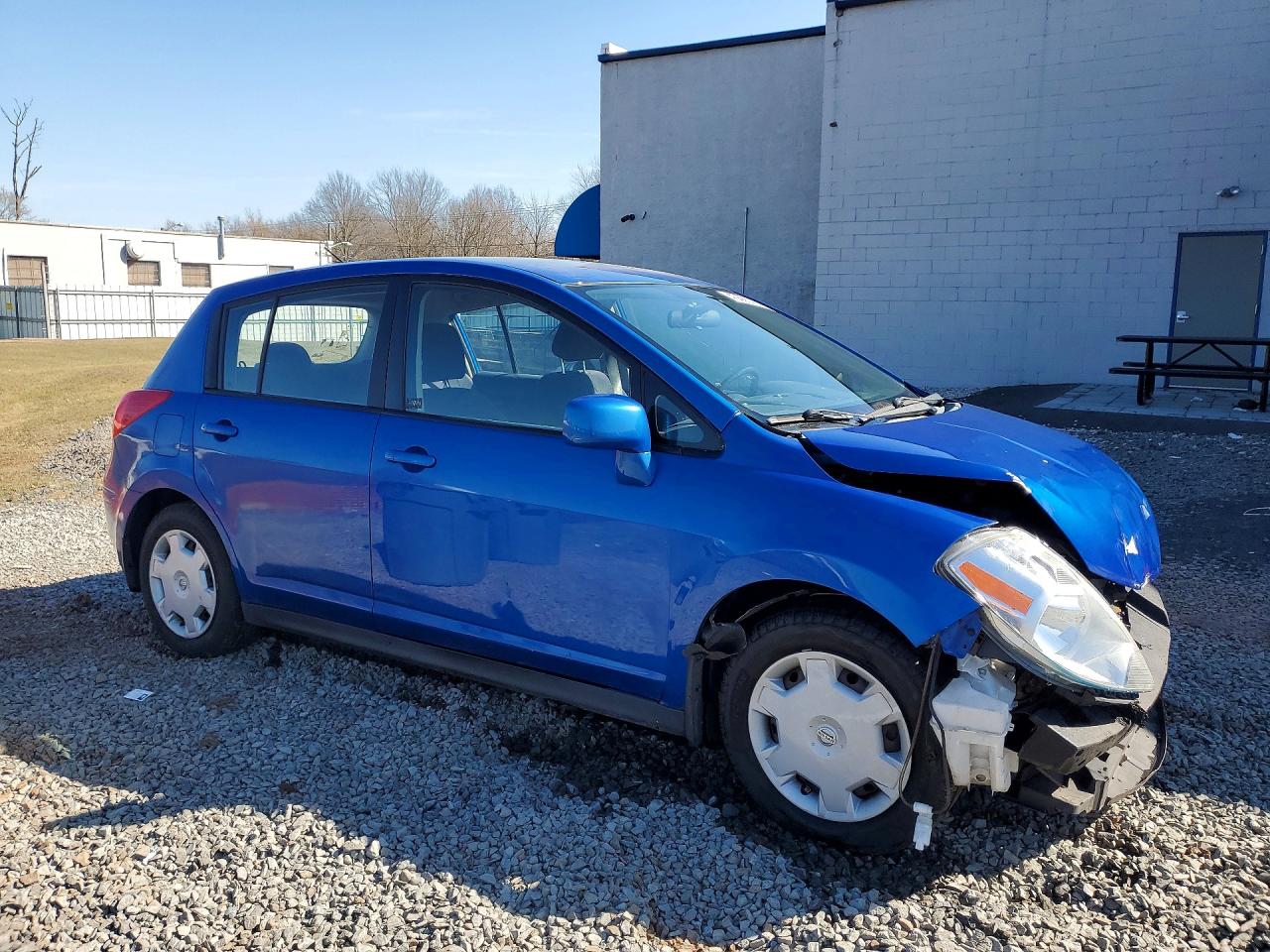 2007 Nissan Versa VIN 3N1BC13E17L412070 photo 4