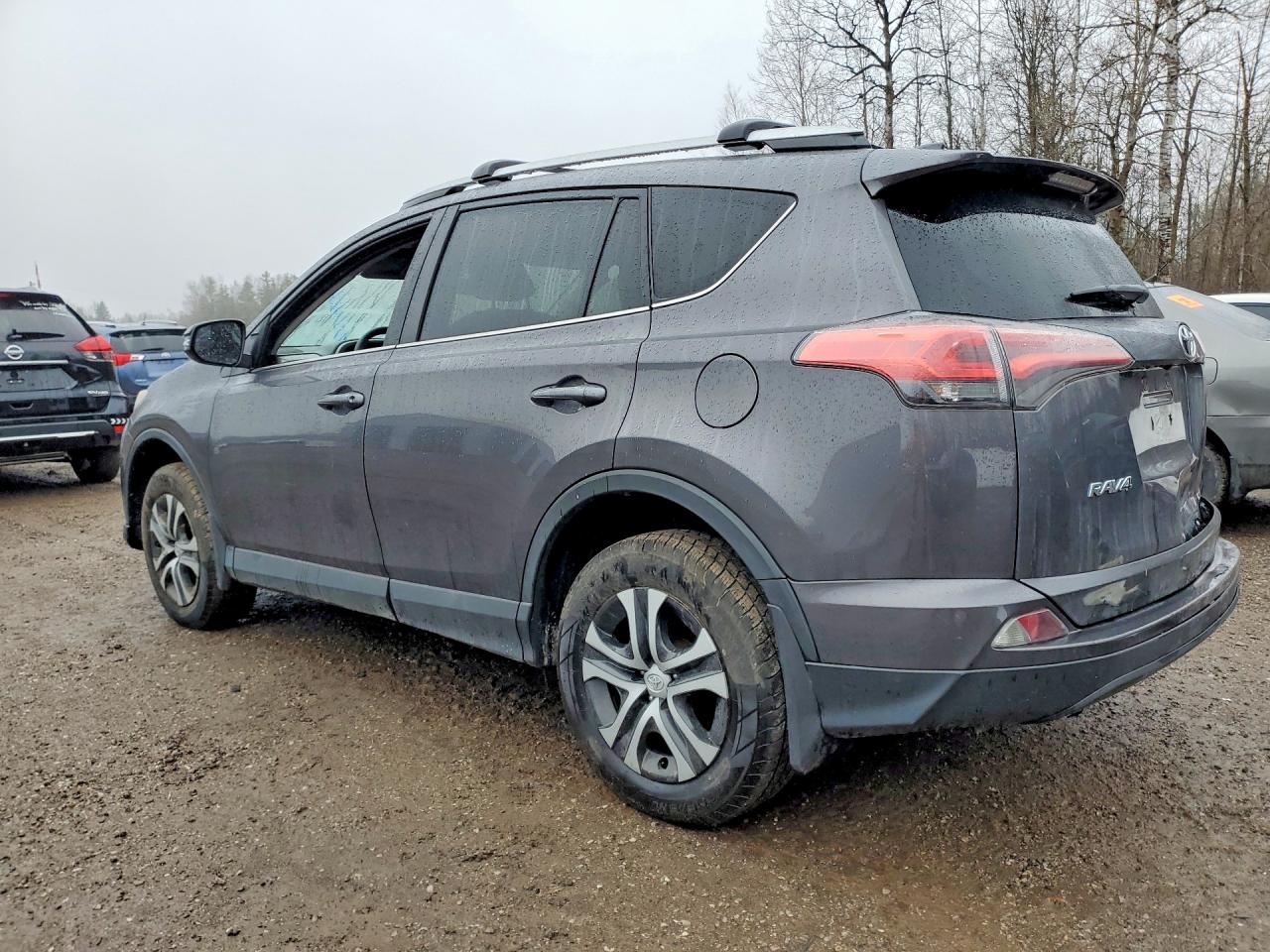 2016 Toyota Rav4 VIN 2T3ZFREV5GW292586 photo 2