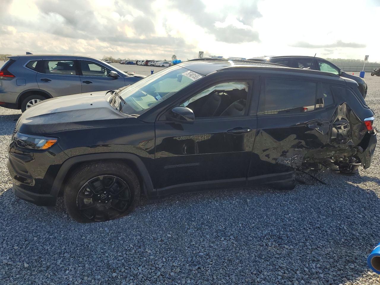 2026 Jeep Compass VIN 3C4NJDBN8TT179866 photo 1