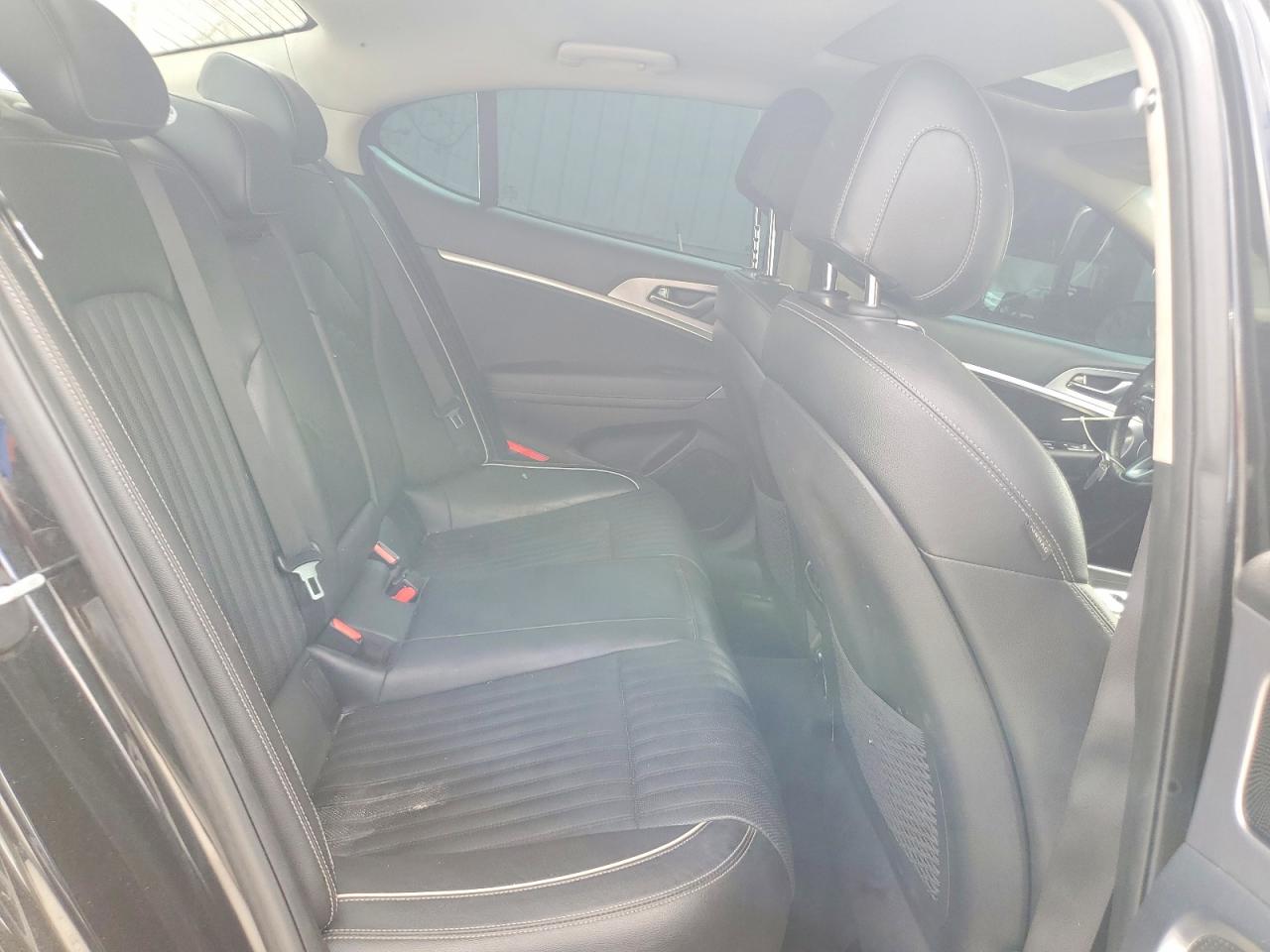2021 Genesis G70 VIN KMTG74LE5MU067279 photo 10