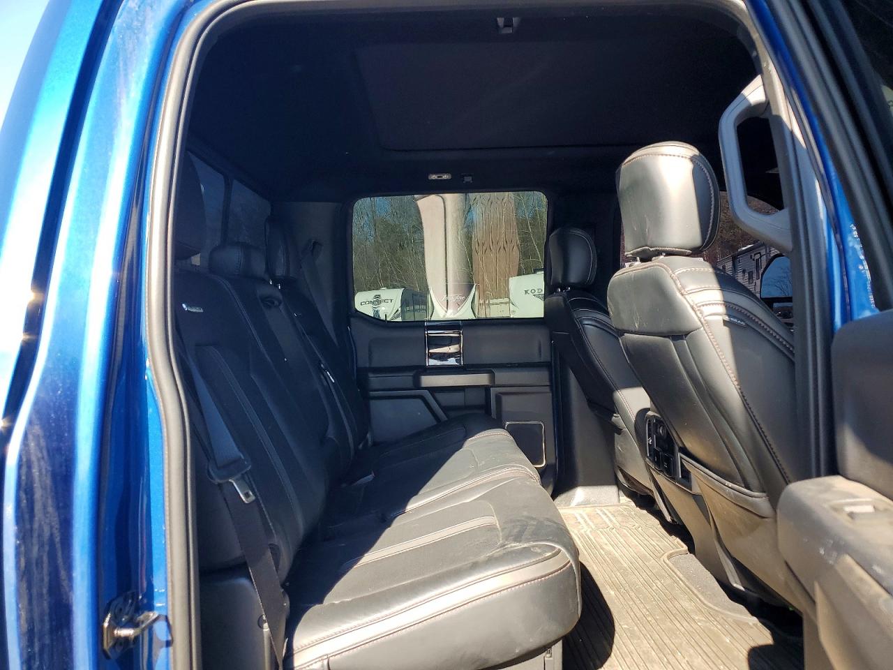 2022 Ford F450 VIN 1FT8W4DT7NED31813 photo 11
