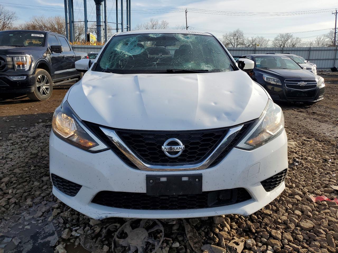 2018 Nissan Sentra VIN 3N1AB7AP7JY243169 photo 5