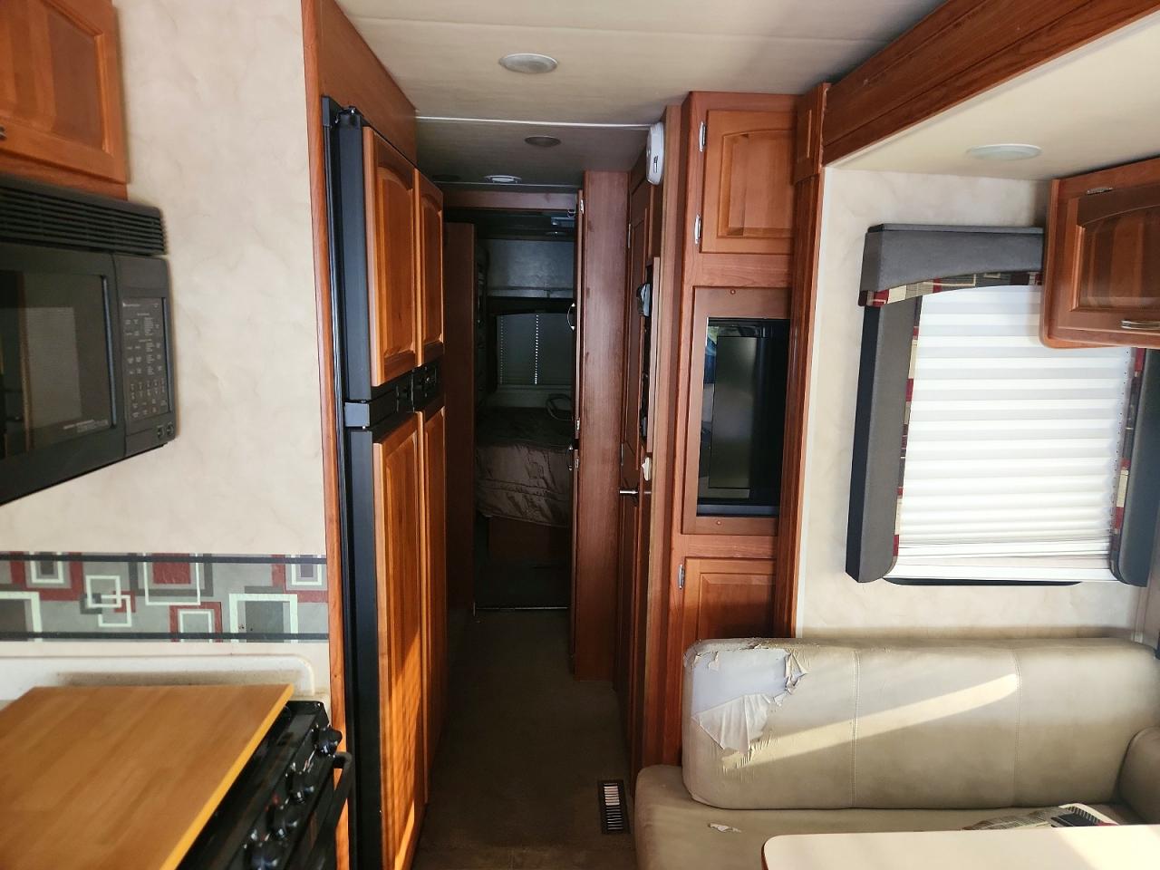 2011 Monaco F-ser othr VIN 1F6NF53Y780A04788 photo 6