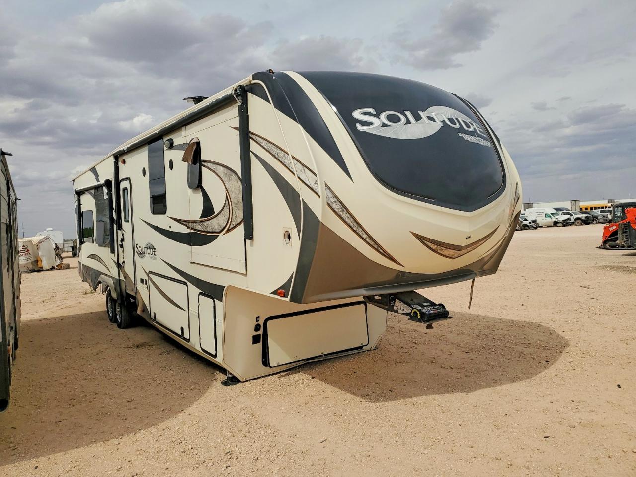 2017 GRAND Solitude VIN 573FS4229H1107086 photo 1