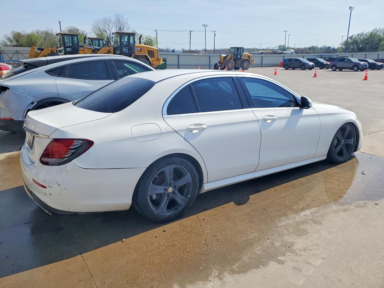 2017 Mercedes-Benz E-class VIN WDDZF4JB7HA125165 photo 3