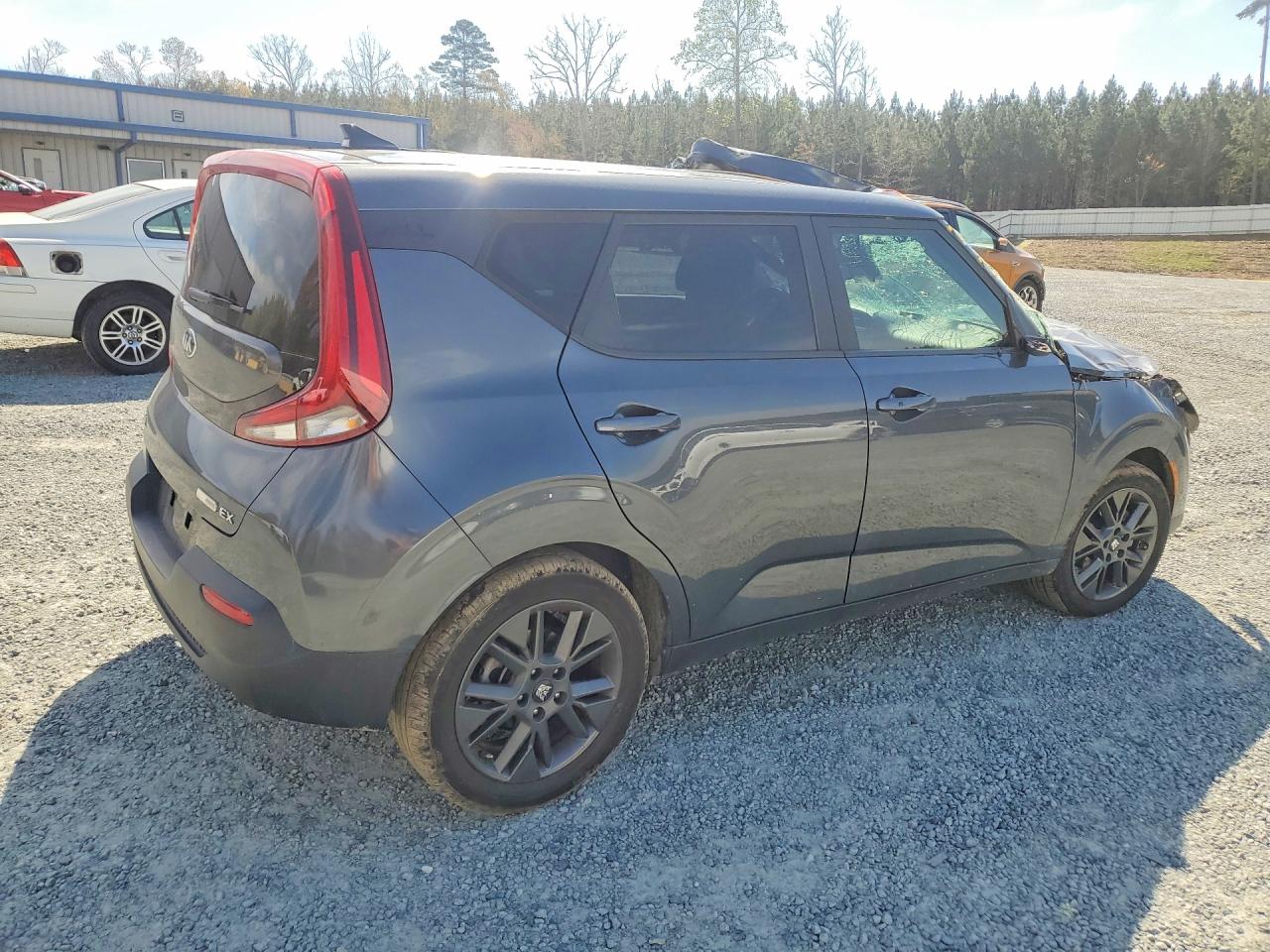 2021 Kia Soul VIN KNDJ33AUXM7789897 photo 3