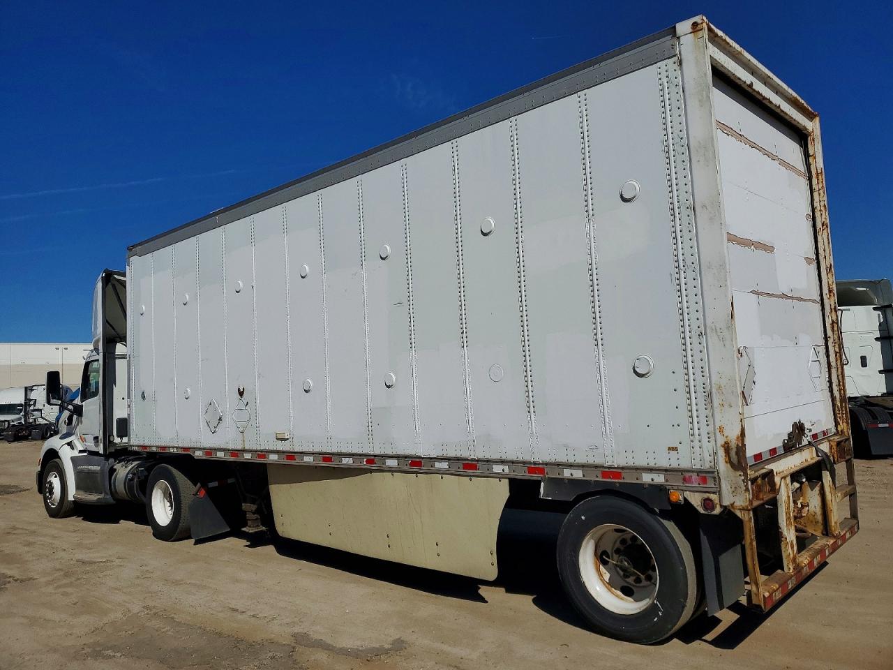 2017 PETERBILT All other VIN 1XPBA48X9HD428621 photo 3