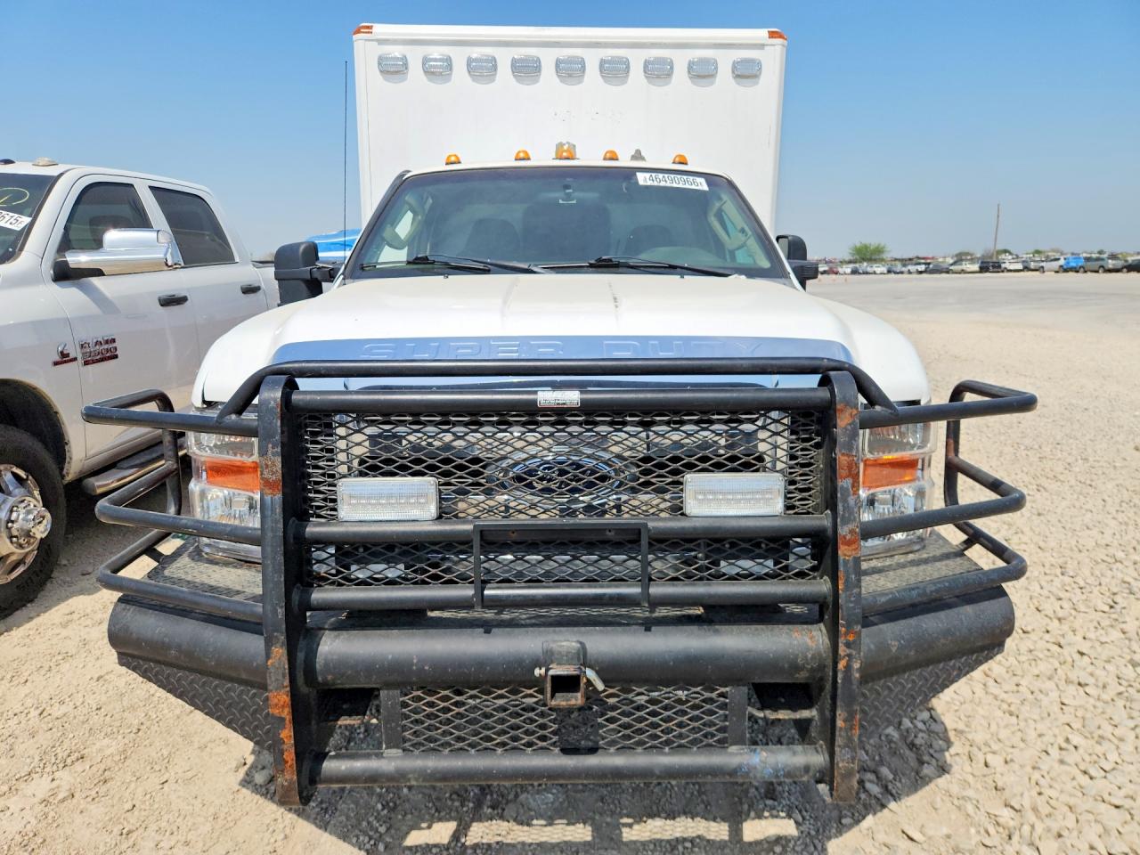 2010 Ford F350 VIN 1FDWF3GR0AEB39706 photo 5