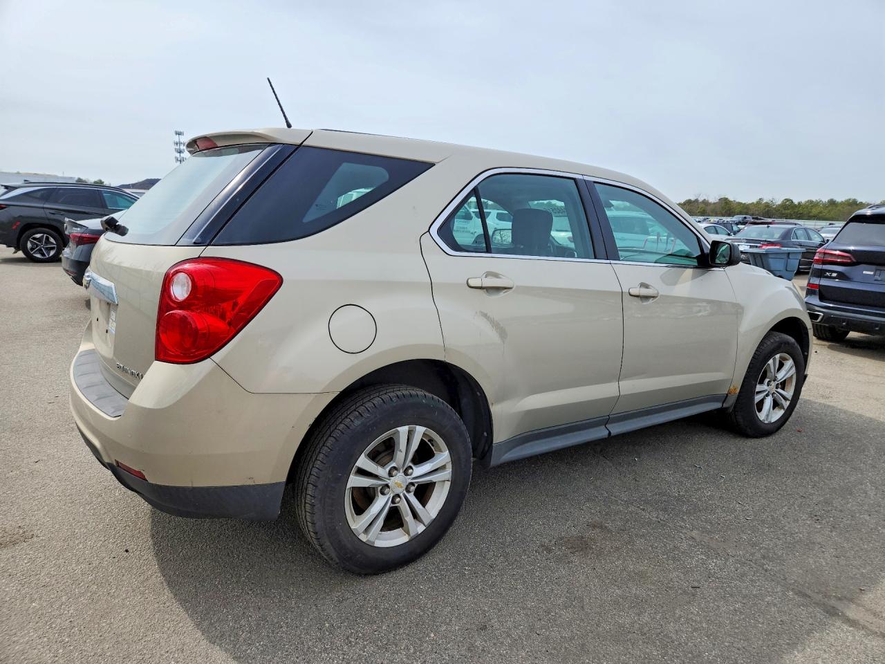 2010 CHEV Equinox VIN 2CNFLCEW7A6280309 photo 3