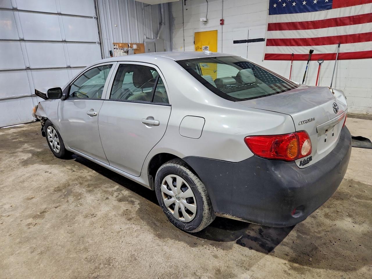 2010 TOYOTA Corolla le VIN 2T1BU4EE6AC267417 photo 2