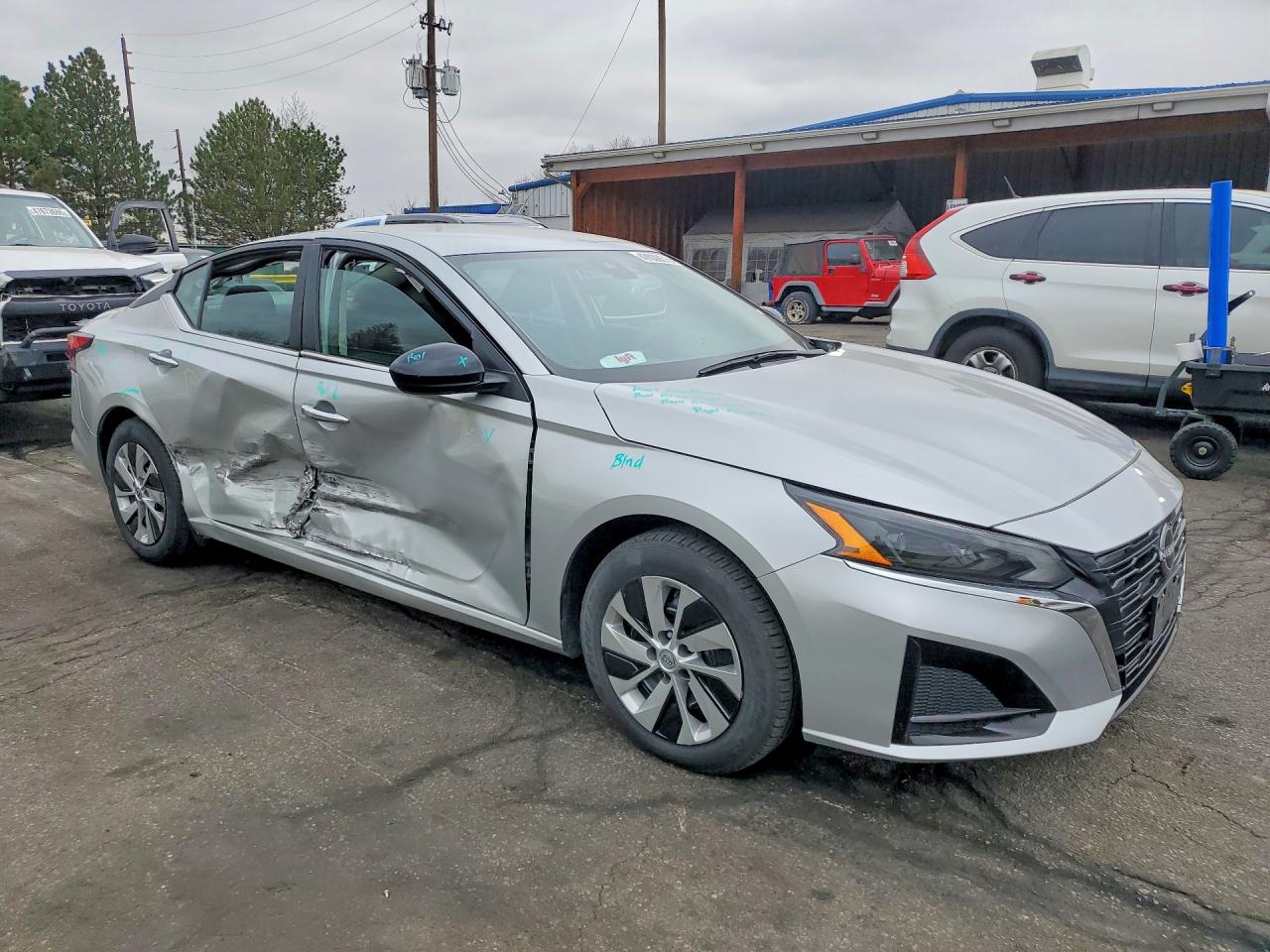 2024 Altima VIN 1N4BL4BV7RN379181 photo 4
