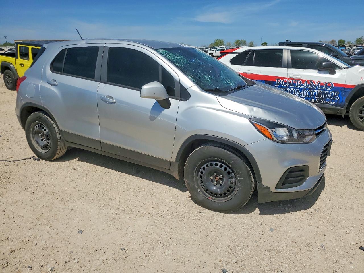 2018 Chev Trax VIN KL7CJKSB1JB722407 photo 4