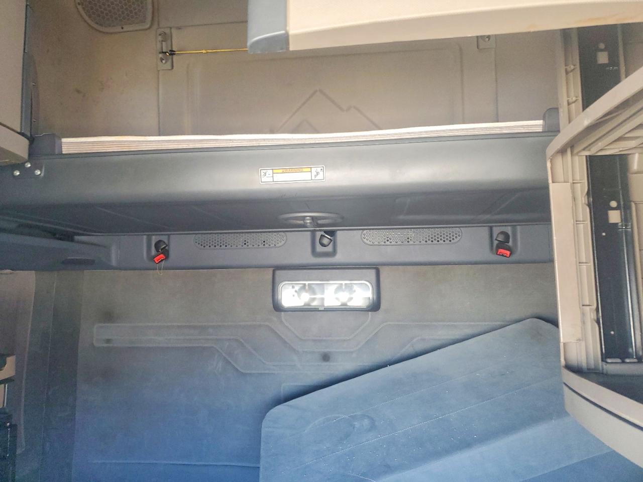 2016 FREIGHTLINER Cascadia VIN 3ALAGGDV9GSGT0988 photo 6