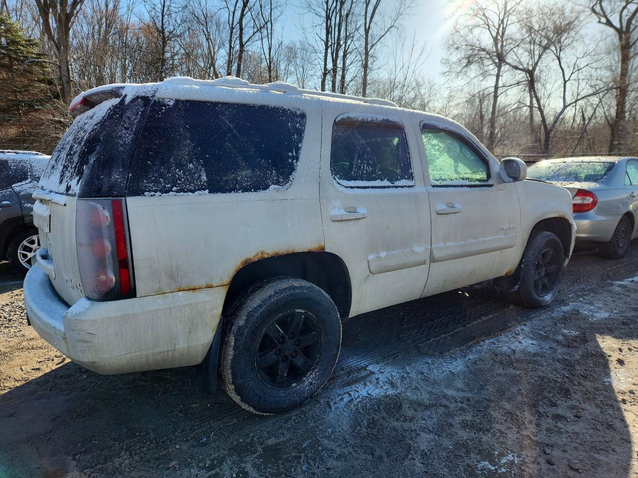 2009 GMC Yukon VIN 1GKFK23029J111446 photo 3