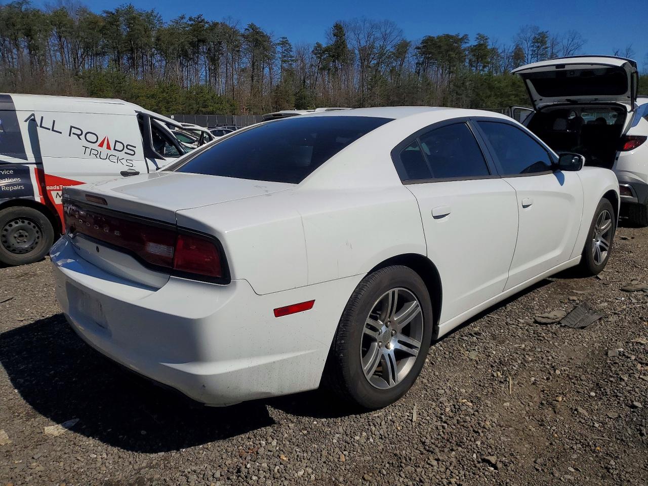 2014 DODG Charger VIN 2C3CDXATXEH142754 photo 3