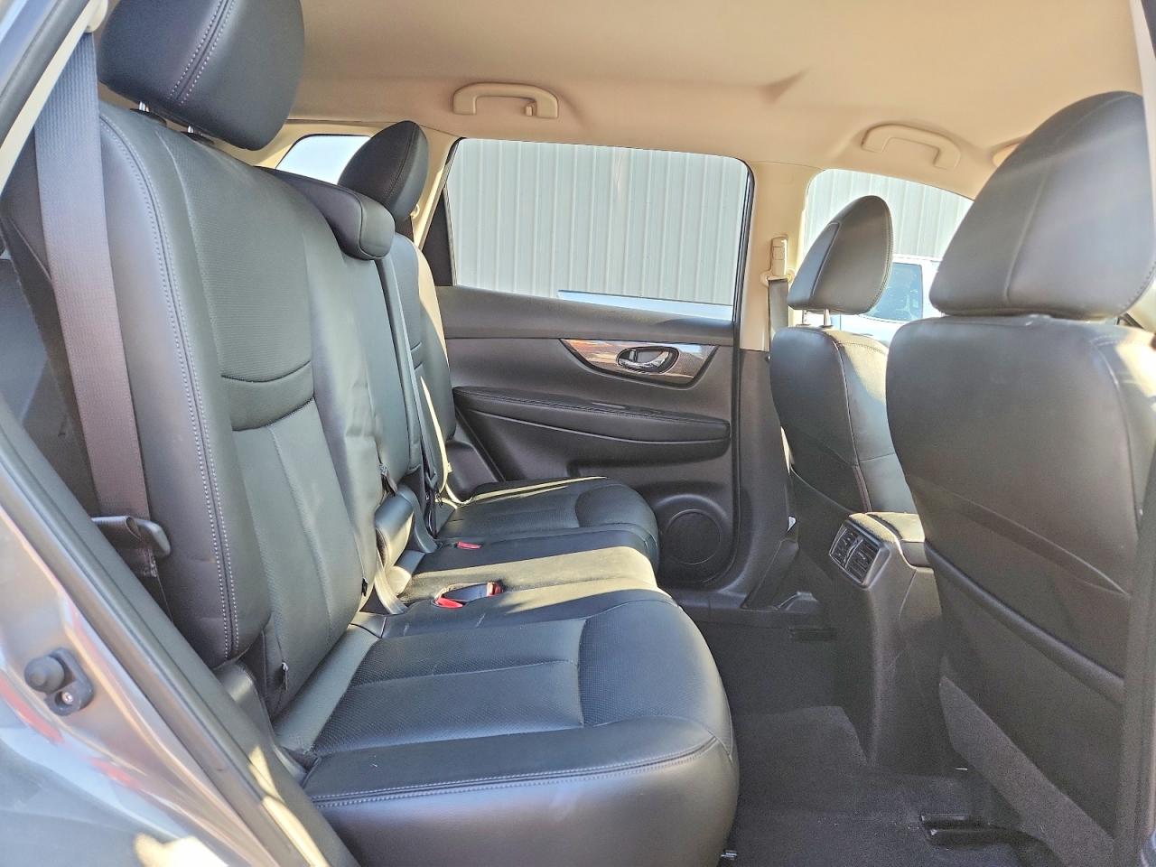 2016 NISSAN Rogue VIN JN8AT2MV4GW136530 photo 11