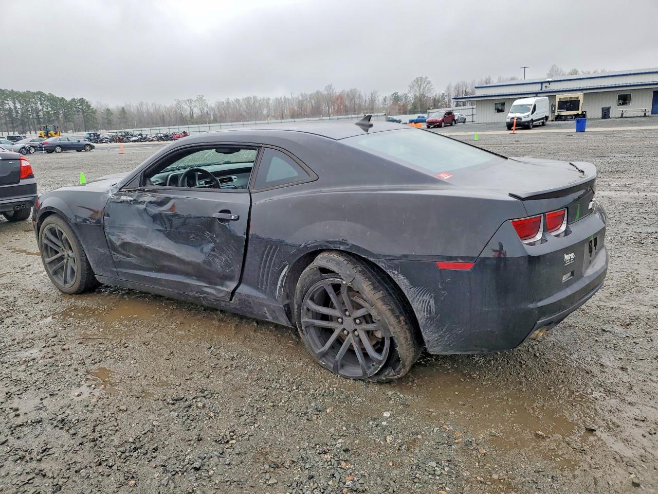 2012 Chevrolet Camaro VIN 2G1FB1E36C9168175 photo 2