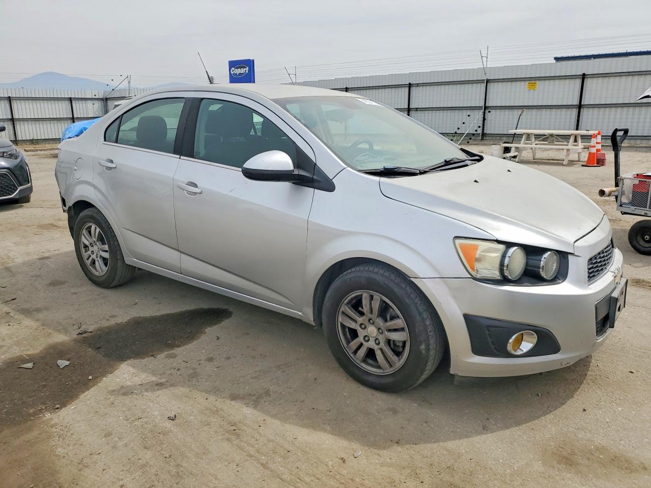 2013 Chev Sonic VIN 1G1JC5SGXD4210681 photo 4