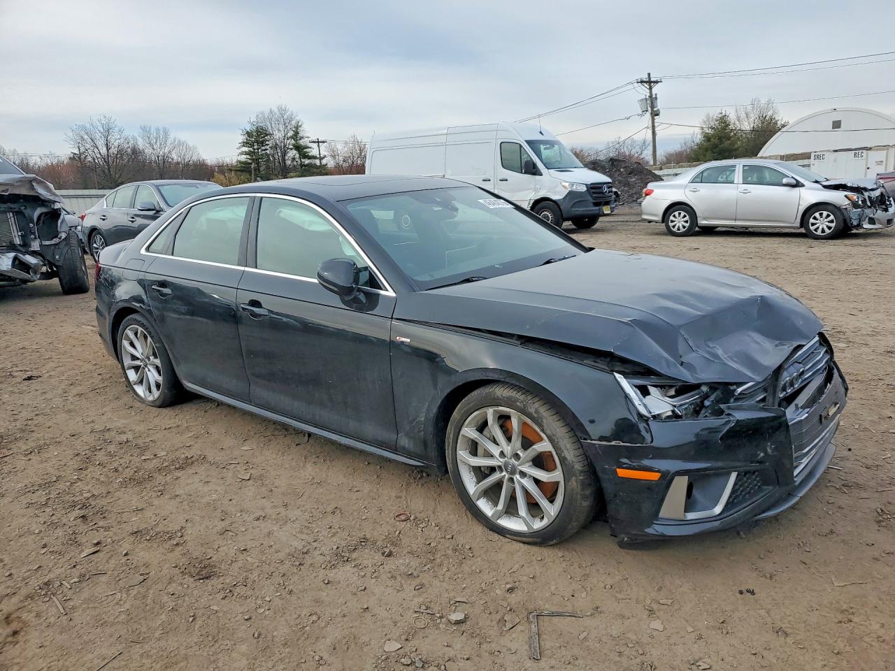 2019 Audi A4 VIN WAUFNAF46KN007758 photo 4