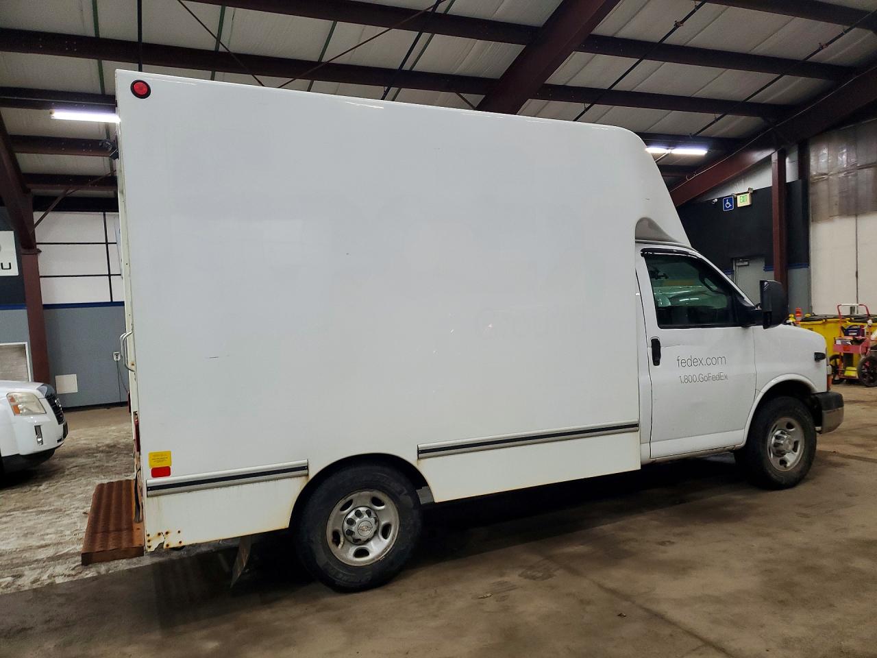 2020 Express VIN 1GB0GRFP1L1121479 photo 3