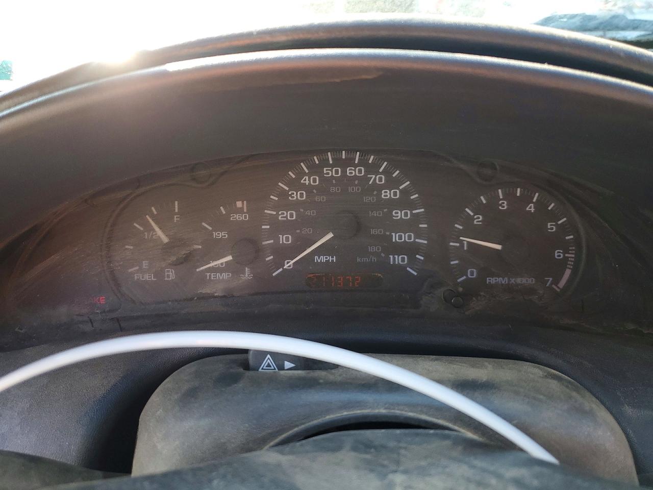 2000 Chev Cavalier VIN 1G1JC1248Y7455904 photo 9