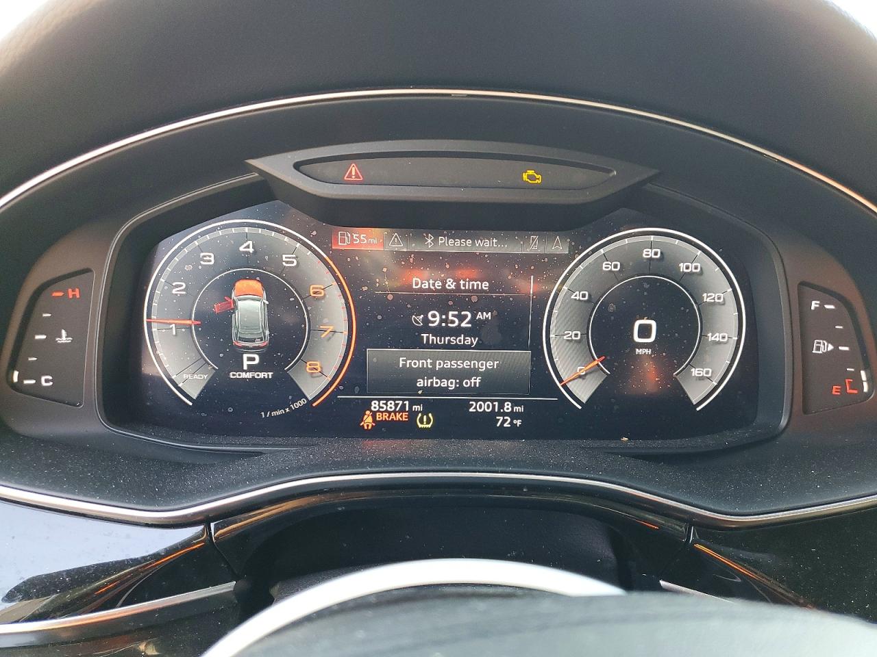 2019 Audi Q8 VIN WA1EVAF15KD016598 photo 9