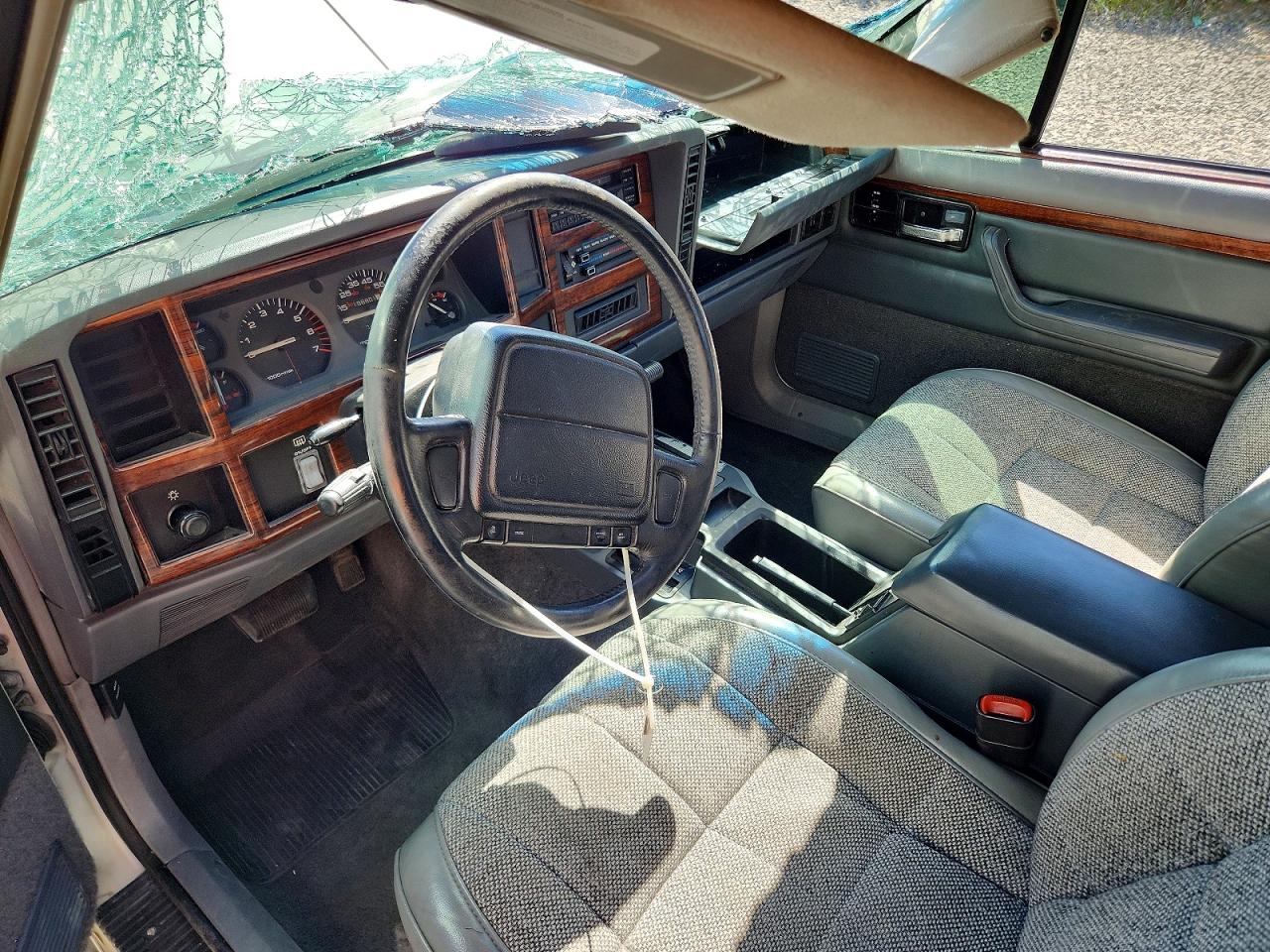 1996 Jeep Cherokee VIN 1J4FJ78SXTL106751 photo 8