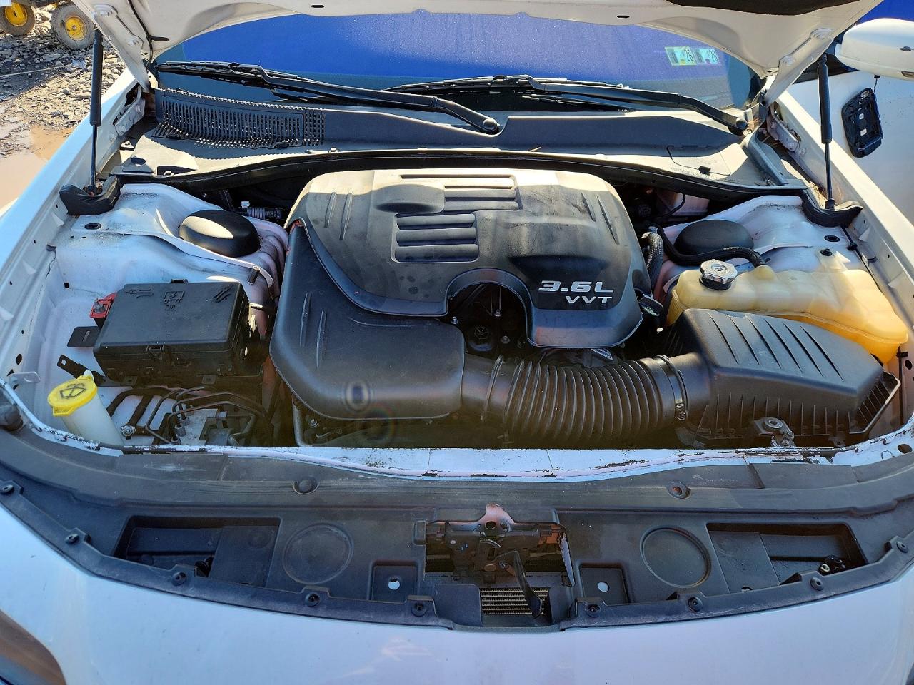 2021 Chrysler 300 VIN 2C3CCABG4MH523659 photo 11