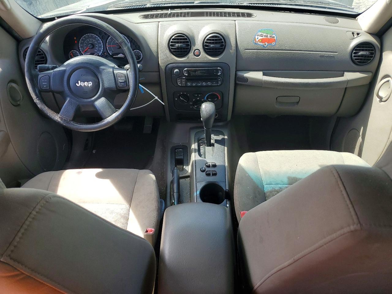 2006 Jeep Liberty VIN 1J4GK48K16W170843 photo 8