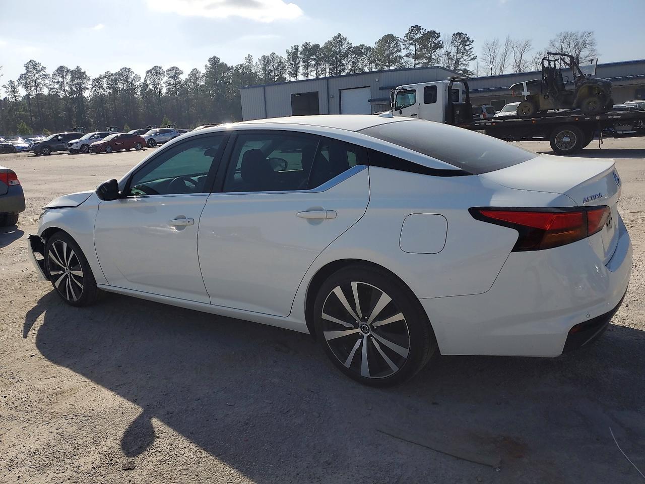 2020 Altima VIN 1N4BL4CV0LC189160 photo 2
