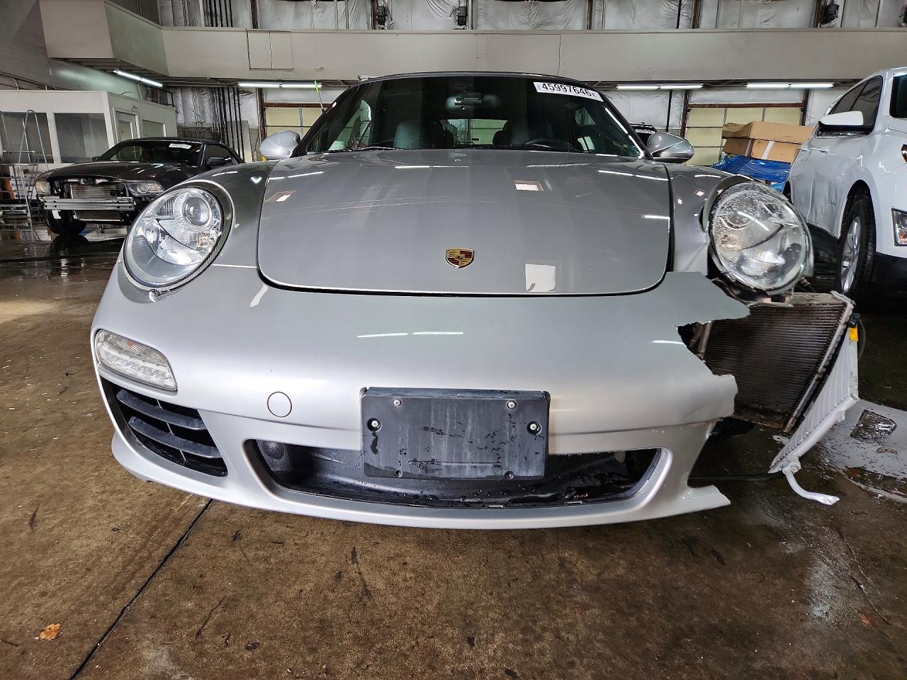2011 Porsche 911 VIN WP0CA2A90BS740089 photo 5