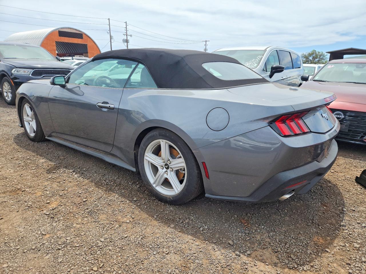2026 Ford Mustang VIN 1FAGP8UH0T5109497 photo 2