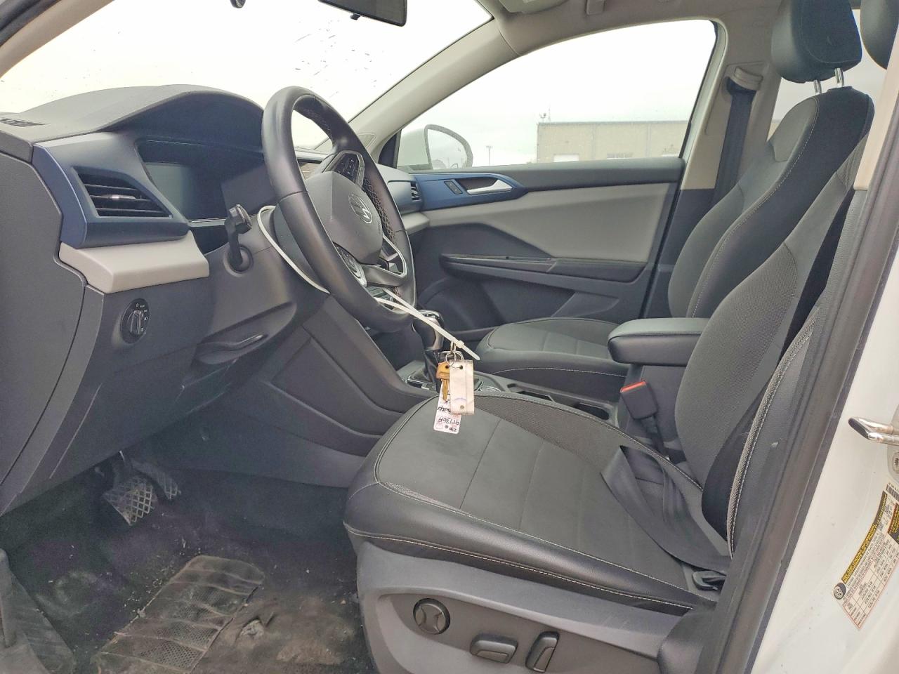 2022 VOLK   VIN 3VVWX7B20NM060976 photo 7