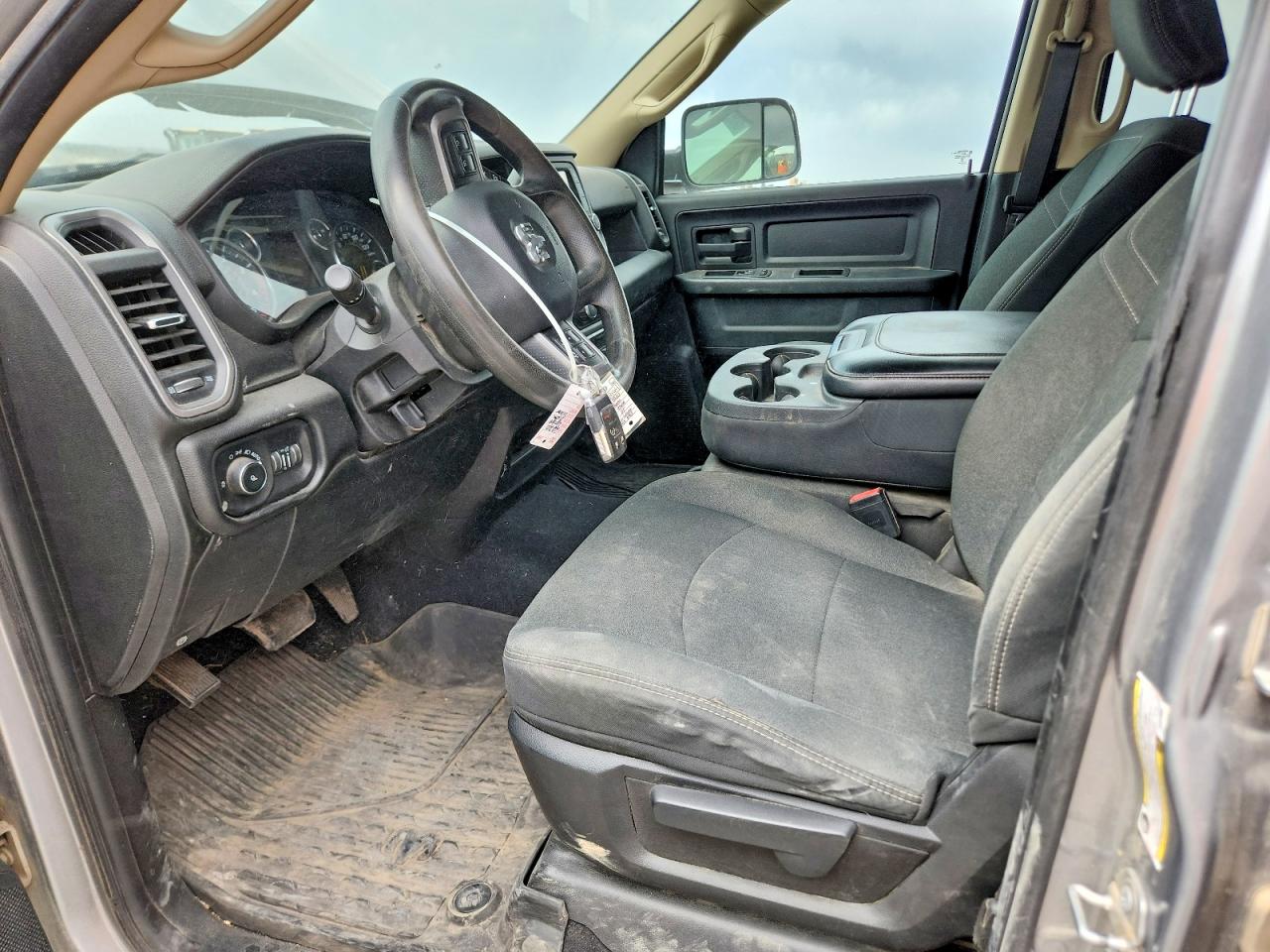 2020 Ram 2500 VIN 3C6UR5CL1LG147090 photo 7