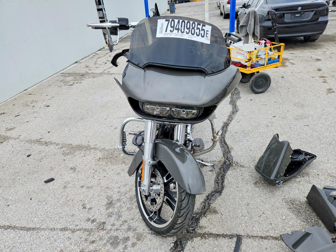 2019 HARLEY Fl VIN 1HD1KHC13KB636483 photo 2
