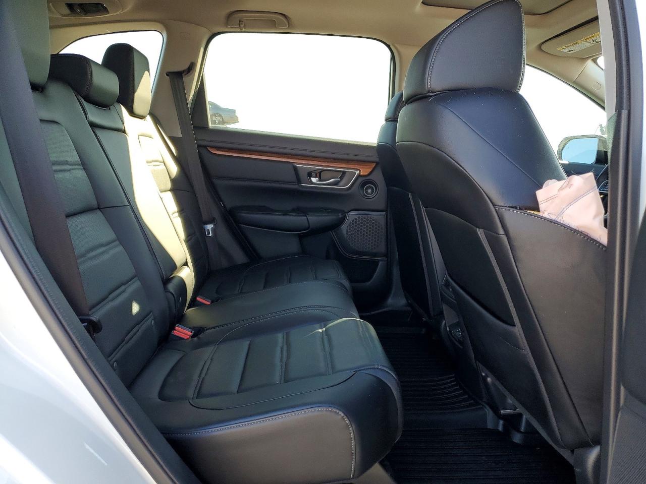 2018 Honda Cr-v VIN 2HKRW2H89JH618594 photo 11