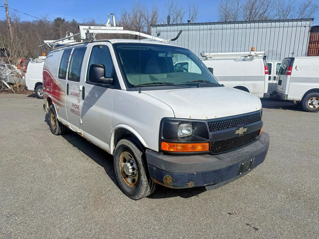 2015 CHEV Express VIN 1GCWGFCF7F1268555 photo 1