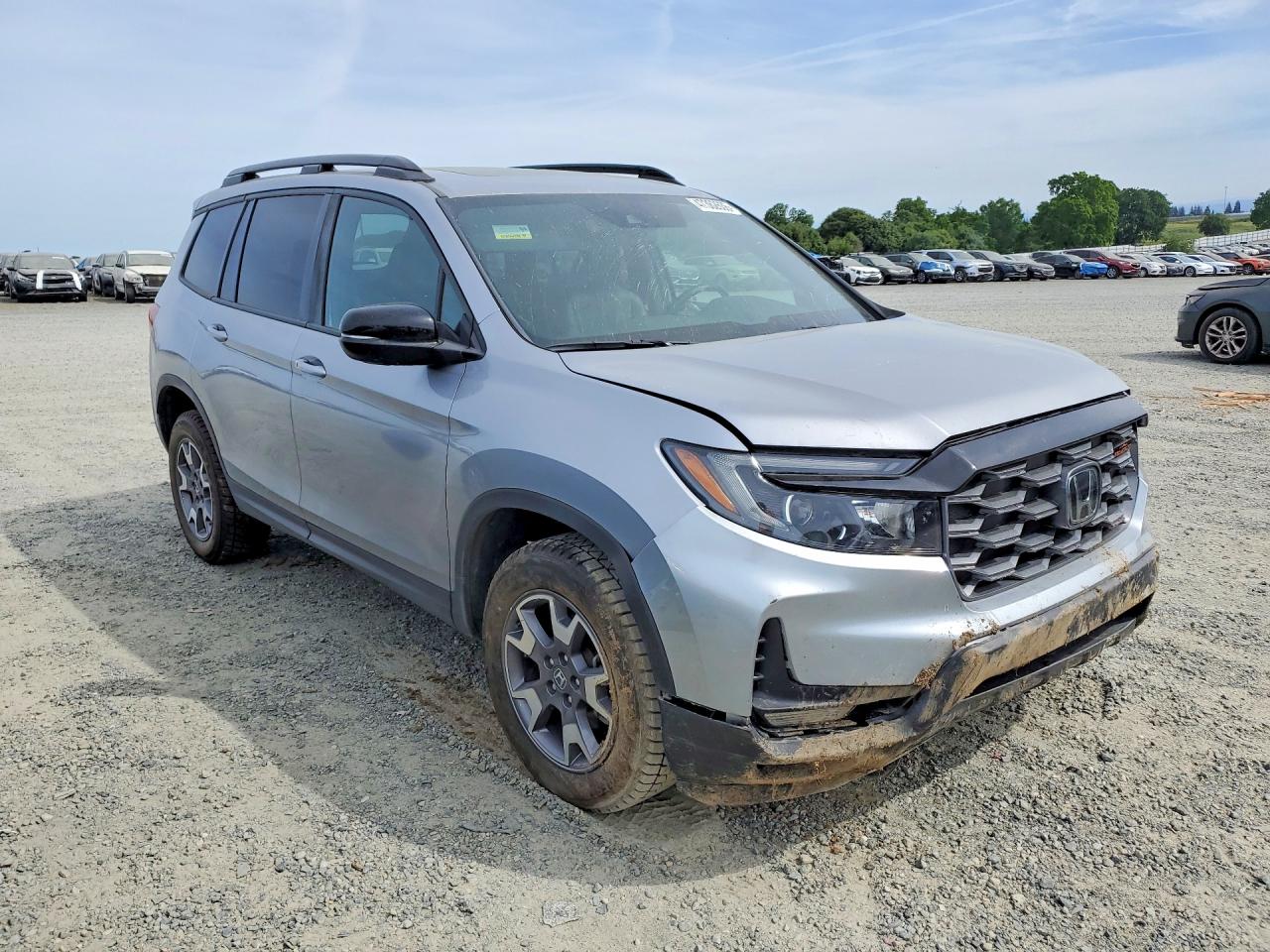 2022 Honda Passport VIN 5FNYF8H61NB025281 photo 4