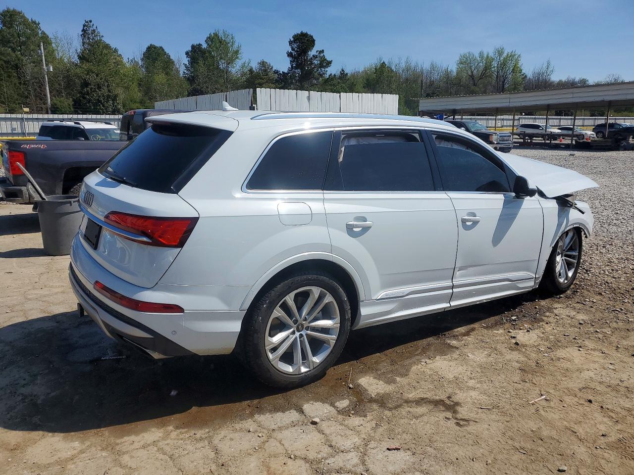 2025 Audi Q7 VIN WA1LVBF71SD013862 photo 3