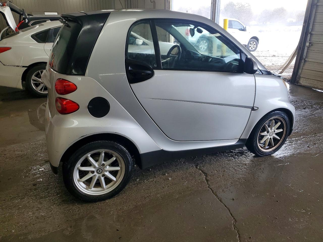 2008 Smart Fortwo VIN WMEEJ31X38K150752 photo 3