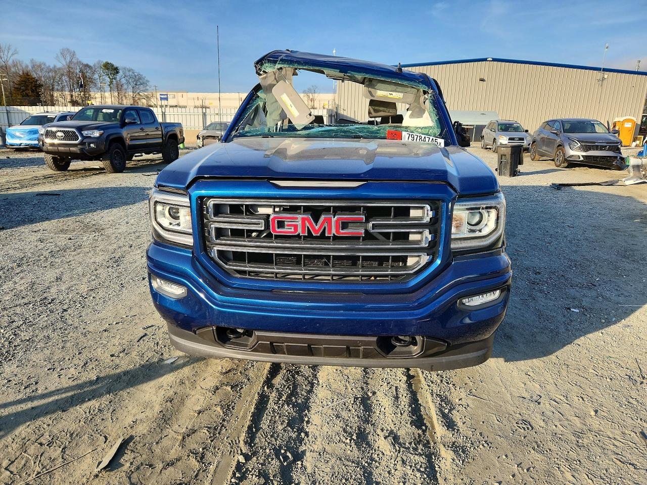 2016 GMC All models VIN 1GTR1LEH5GZ402607 photo 5