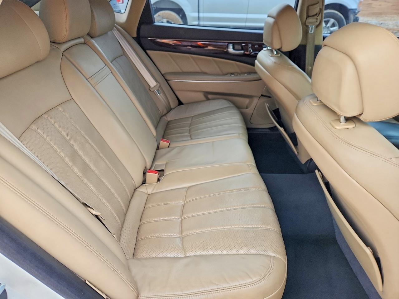 2013 Hyundai Equus VIN KMHGH4JH8DU070259 photo 10