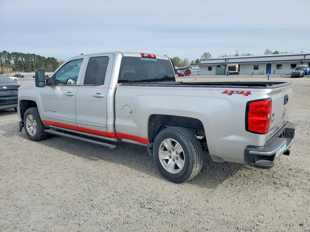 2019 Chevrolet All models VIN 2GCVKPEC2K1108672 photo 2