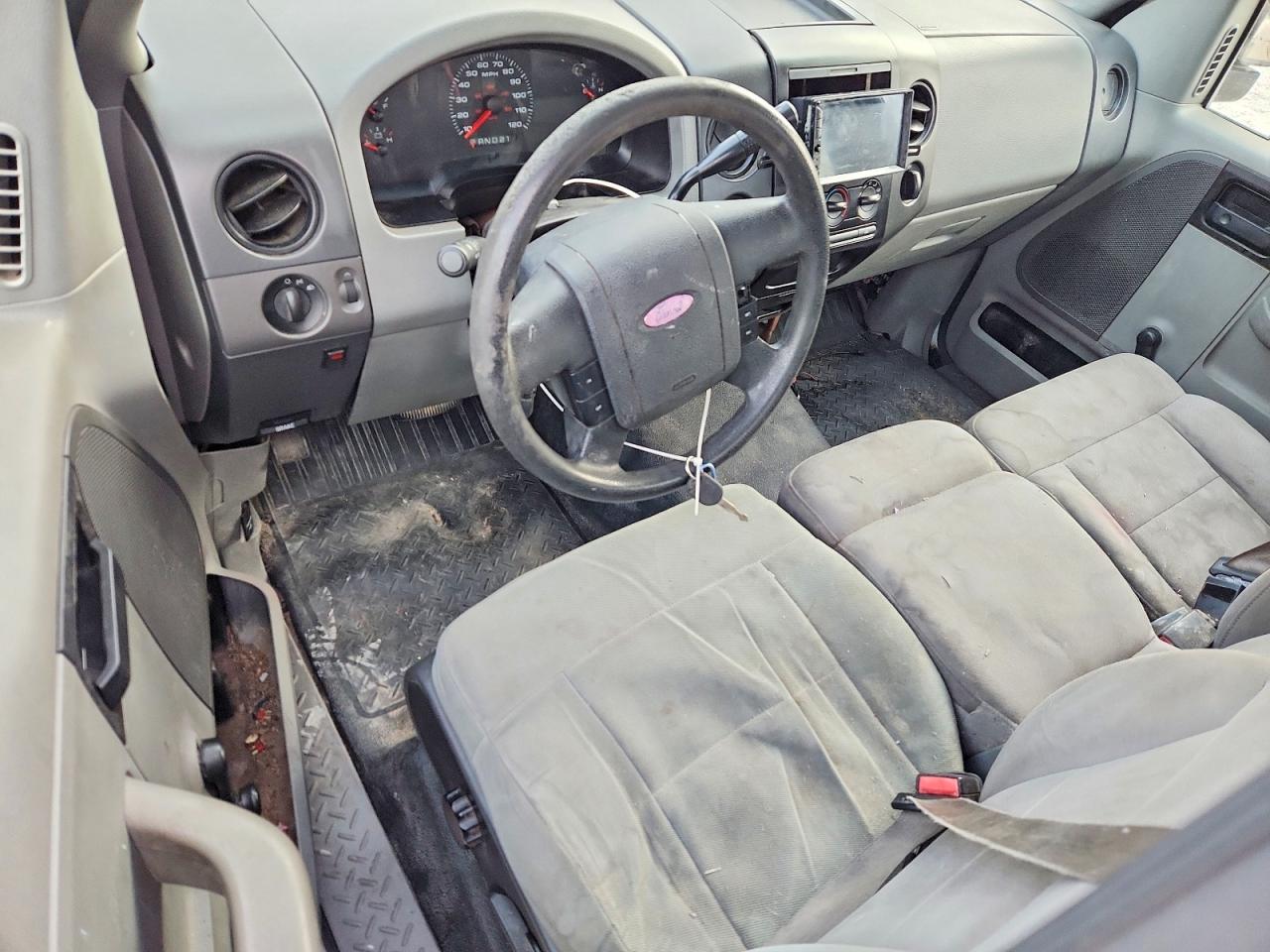 2005 Ford F150 VIN 1FTRF12W45NB11111 photo 8